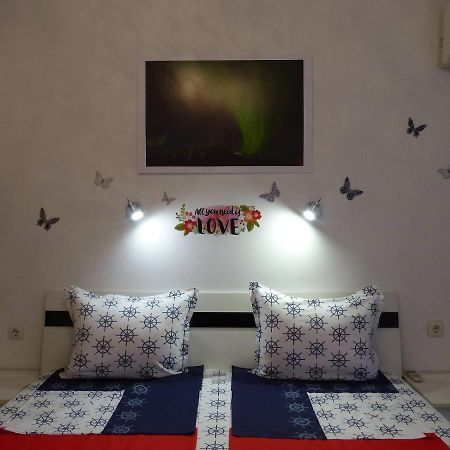 Apartament Holiday Burgas Екстер'єр фото