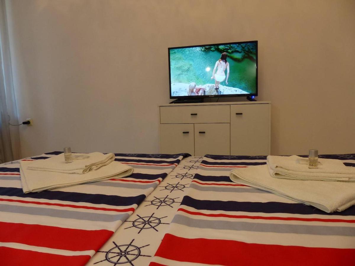 Apartament Holiday Burgas Екстер'єр фото