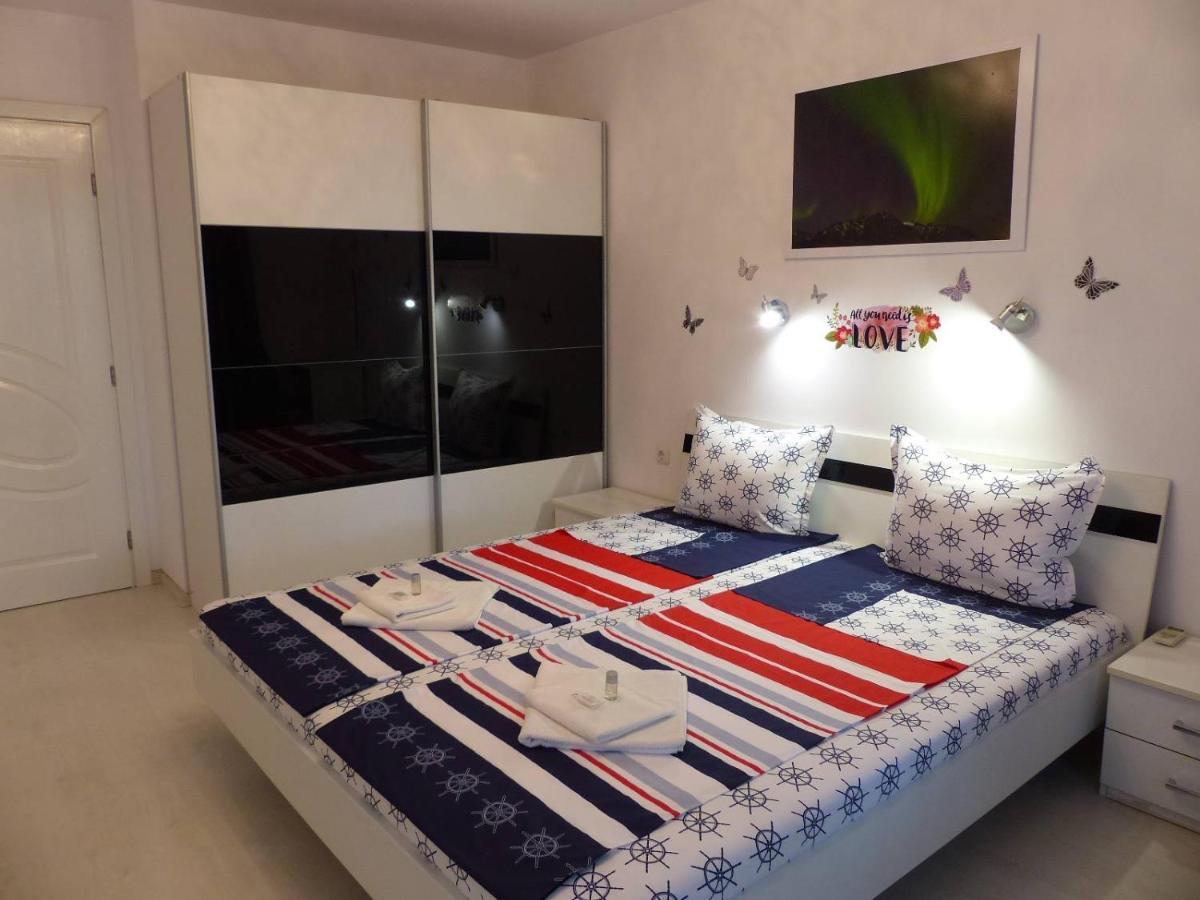 Apartament Holiday Burgas Екстер'єр фото