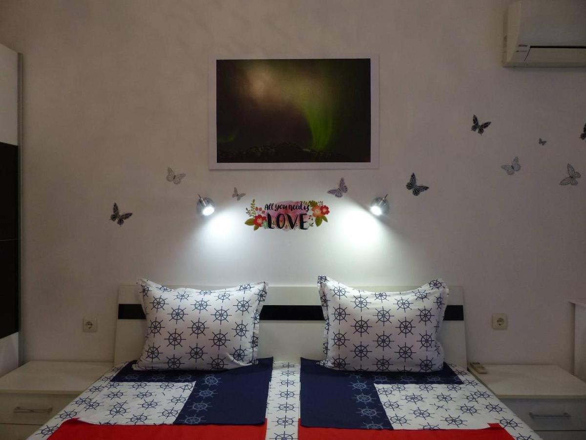 Apartament Holiday Burgas Екстер'єр фото
